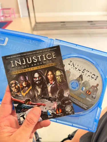 Injustice ultimate edition gods among us PS4 Fisico