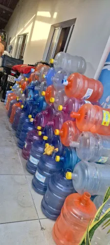Garrafões de água 20lt vencidos