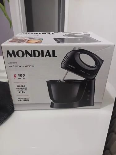 Vendo batedeira mondial 