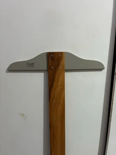 Régua T Trident e Tubo