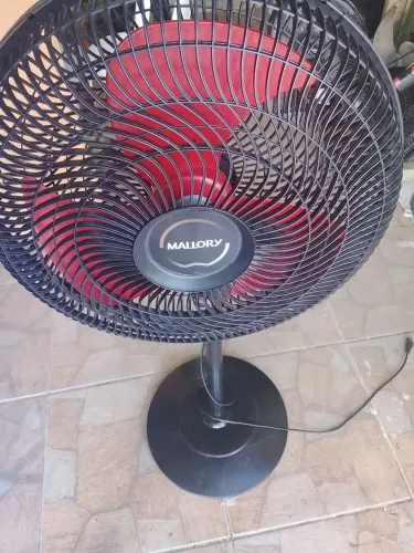 Ventilador Malory de coluna