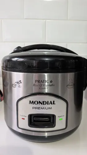 Panela de arroz elétrica