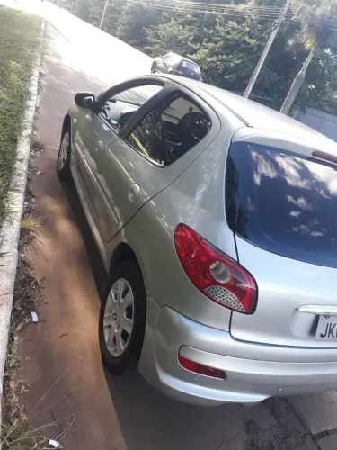 Peugeot 207 XR 1.4 Flex 8V 5P 2012