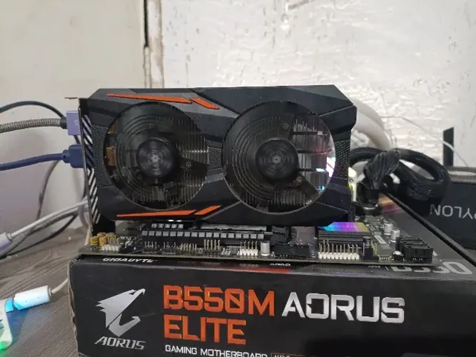 GTX 1050ti 4GB GEFORCE (Usada)