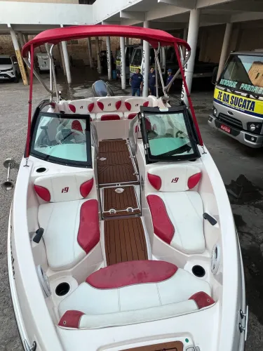 Lancha Focker i9 19 pés
