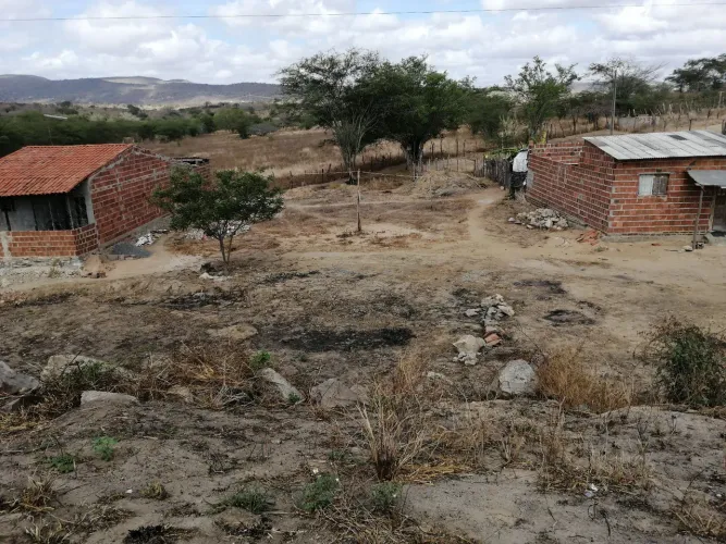 Vendo terreno em Alcantil/PB