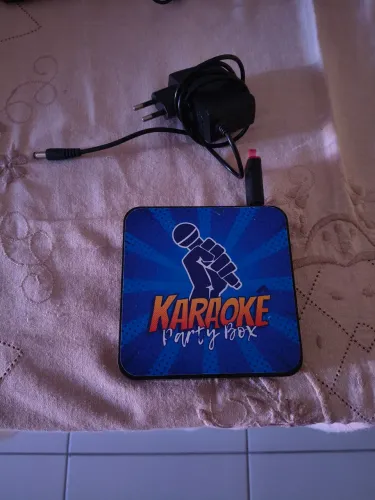 Karaokê com 13.800 músicas