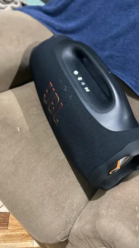 Jbl bom Box 4