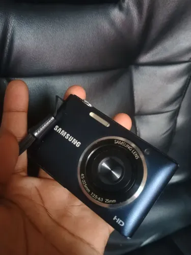 Câmera Samsung st72