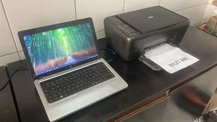 Notebook HP i3 + Impressora HP