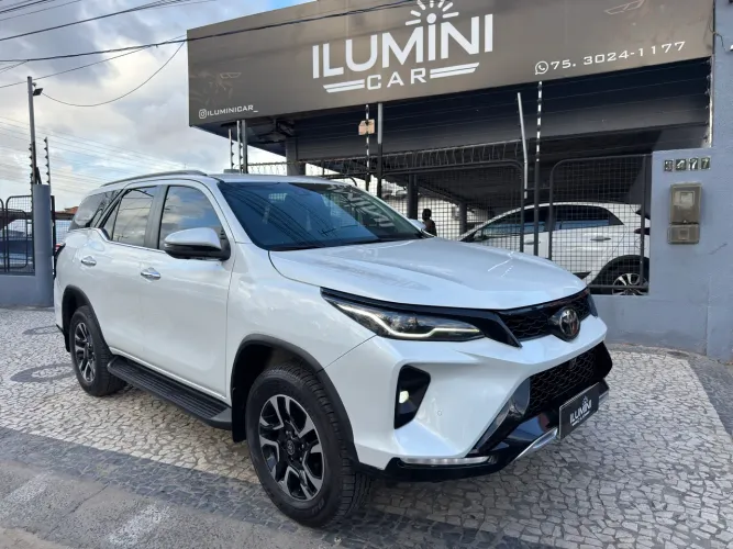 Toyota Hilux SW4 SRX 4X4 2.8 TDI 16V Dies. Aut. 2023