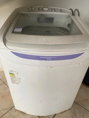 Máquina de lavar eletrolux