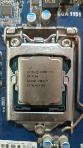 Kit Intel Core i3-7100 + Placa-mãe LGA 1151 C2016 - R$ 350