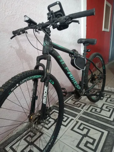 Bicicleta Aro 29 - Ideal para entregas
