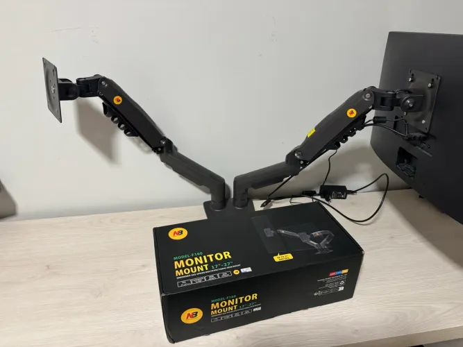 Suporte duplo de monitor North Bayou
