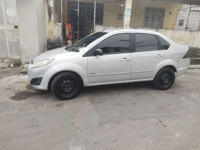 Ford Fiesta Sed. 1.6 8V Flex 4P 2012
