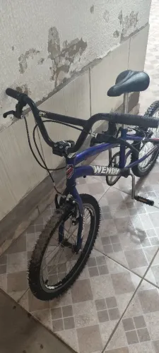 Bicicleta aro 20, ótimo estado