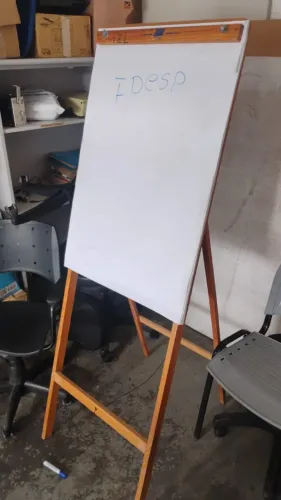 cavalete tipo clip para papel