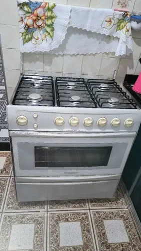 Vendo fogão 6 bocas