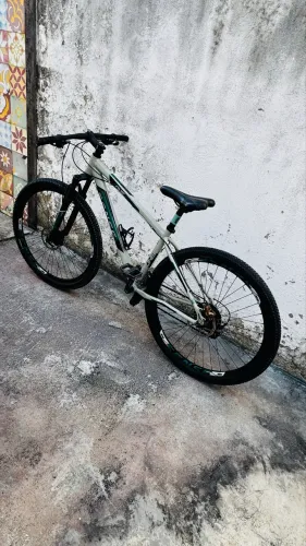 Vendo, bike toda recusada valor negociável