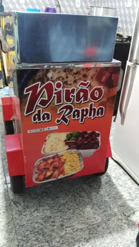 Carrinho de pirão e espetinho