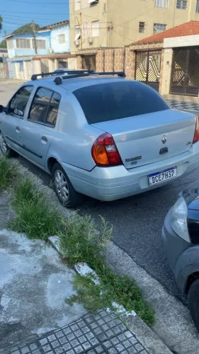 Renault Clio RT/ Privilège 1.6 16V 5P 2001