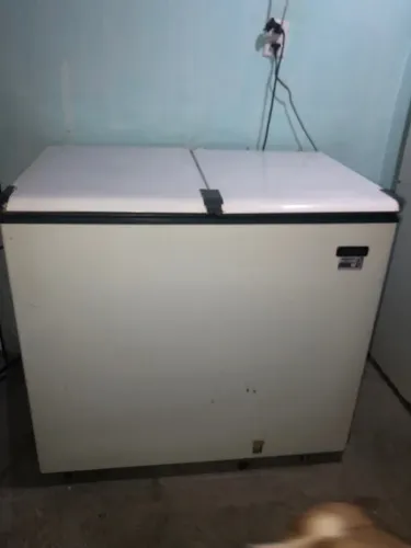 Vendo Freezer Esmaltec
