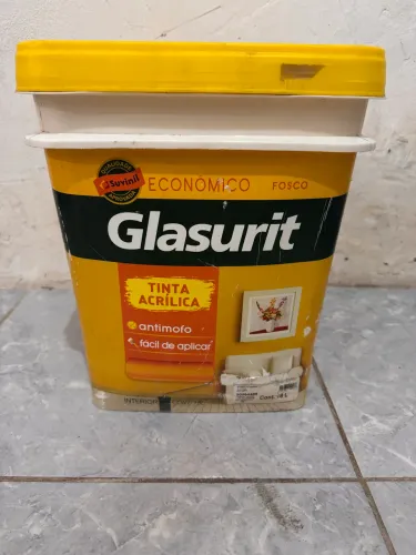 Tinta acrílica na cor Marfim fosco da marca Glasurit balde com 18 L