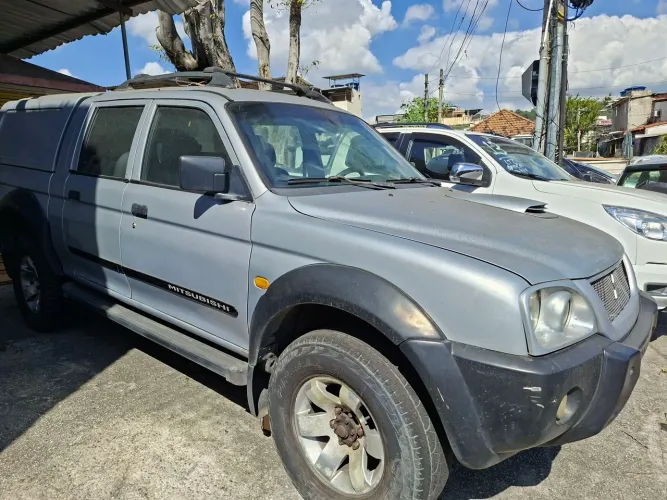 Mitsubishi L200 GL 2.5 4X4 CD Diesel 2010