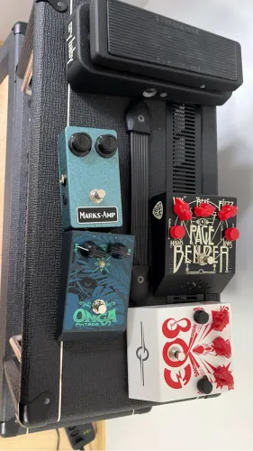 Pedal guitarra bog page onça cry baby marksamp
