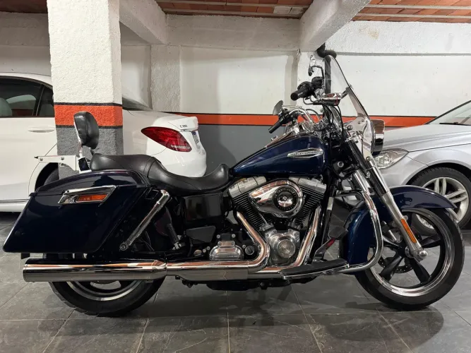 Harley-Davidson Dyna <br><br>A Harley-Davidson Dyna Switchback<br>A Harley-Davidson Dyna Switchback