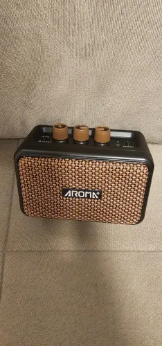 Mini Amplificador de Guitarra Aroma
