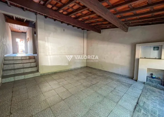 Casa à venda com potencial comercial no Jardim Maria do Carmo - Sorocaba/SP