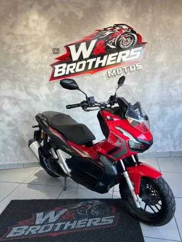 HONDA ADV 2024 baixa km 