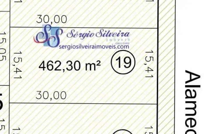 Amplo lote na Cidade Alpha com 462,30m²