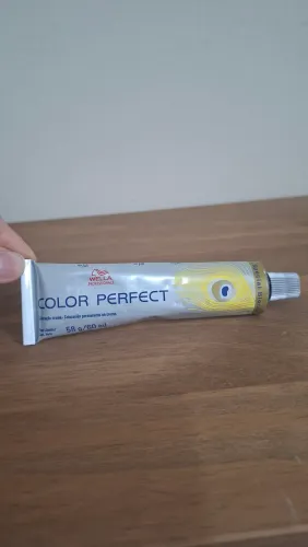Coloração Wella Color perfect 12.0 lacrada