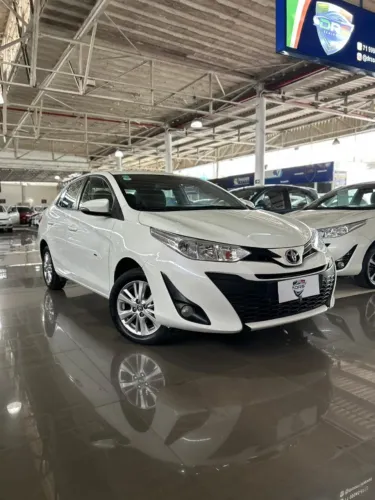 Toyota Yaris XL Sedan 1.5 Flex 16V 4P Aut. 2019
