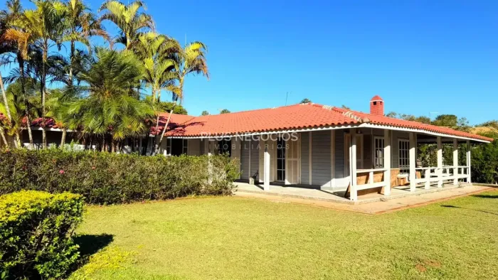 Casa | Venda | 4 dorm. | 2 suítes | City Castelo | 3200 m²