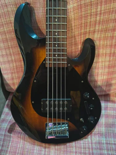 BAIXO LUTHIER PIRES MUSIC MAN 5 CORDAS