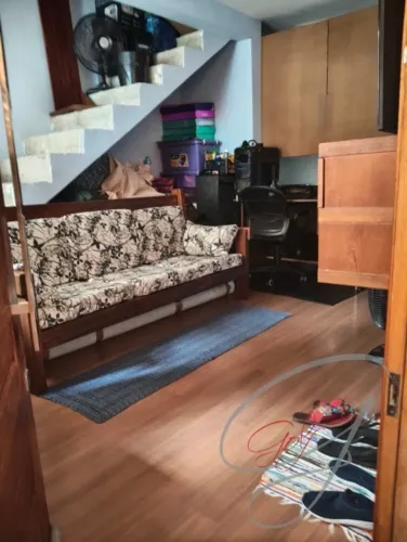 Linda casa para venda na Vila São Silvestre, São Paulo-SP: 2 quartos, 2 salas, 1 banheiro,