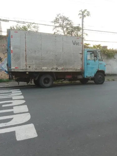 Vendo 608 e bau no estado documentado e funcionando