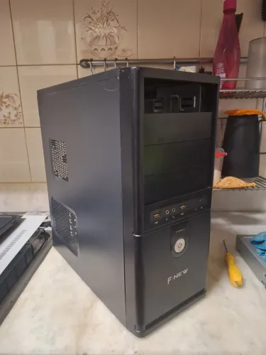 Gabinete ATX/mini