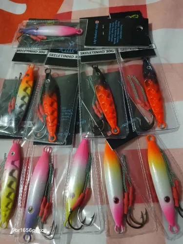 Jamping jig esqueletinho para pesca 30g