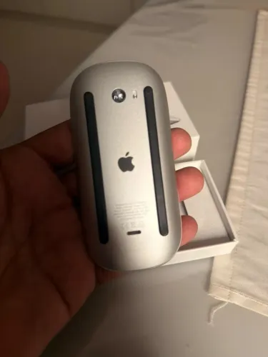 Mouse Apple Magic 2 modelo A1657 prata