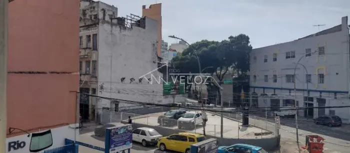 Apartamento : / Residencial / Centro