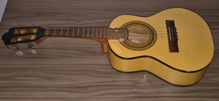 Cavaquinho Cortez Modelo Tradicional de Alta Qualidade