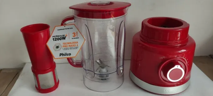 Liquidificador Potente Philco PLQ1550 Pro Max Turbo vermelha 3litros PHILCO 1200w 127v