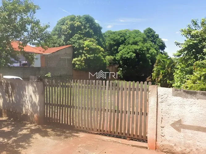 Terreno à venda no Centro de Gavião Peixoto