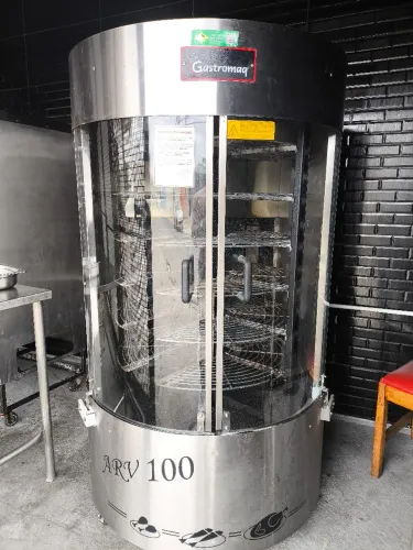 Máquina de Assar Frangos e Carnes