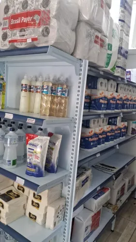 Vende-se Estoque de Loja de Material de HIgiene e Limpeza + Prateleiras
